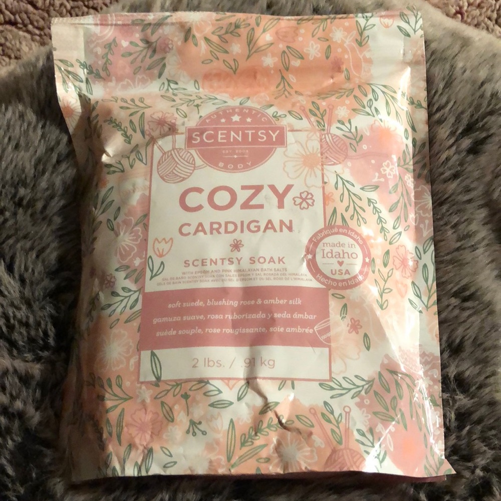 Cozy Cardigan Scentsy soak